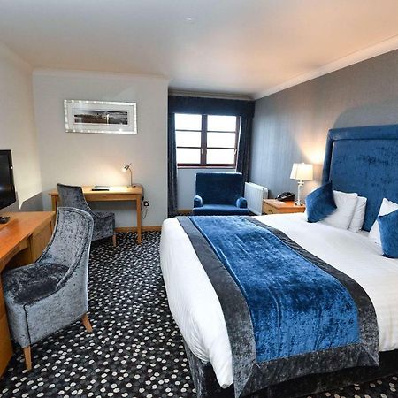 Clarion Collection Hotel Belfast Loughshore 卡瑞克福格斯 外观 照片