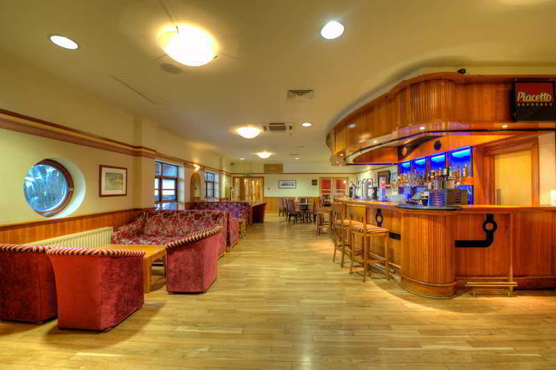 Clarion Collection Hotel Belfast Loughshore 卡瑞克福格斯 餐厅 照片