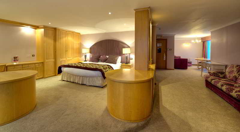 Clarion Collection Hotel Belfast Loughshore 卡瑞克福格斯 外观 照片