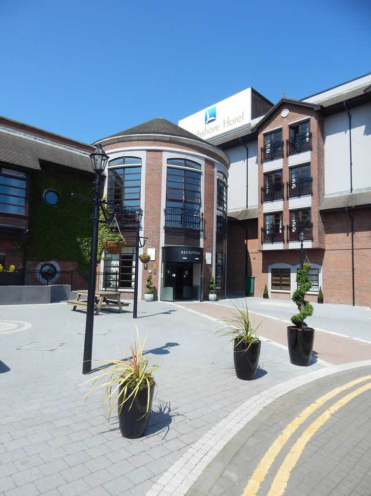 Clarion Collection Hotel Belfast Loughshore 卡瑞克福格斯 外观 照片