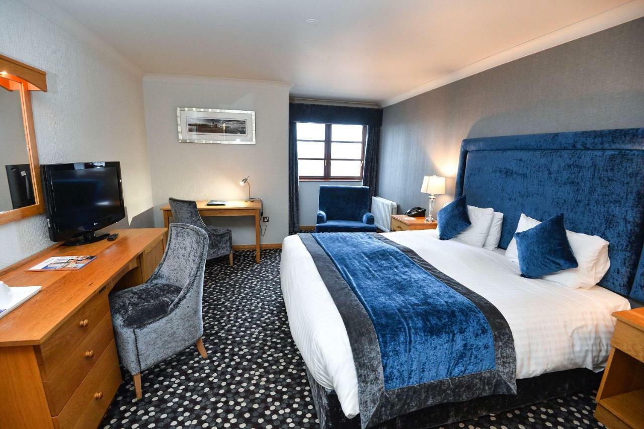 Clarion Collection Hotel Belfast Loughshore 卡瑞克福格斯 外观 照片