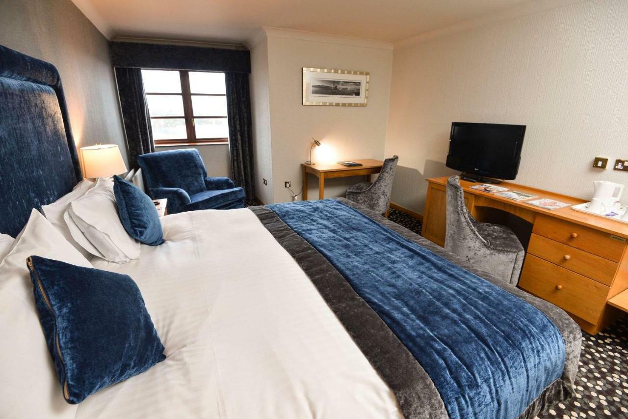 Clarion Collection Hotel Belfast Loughshore 卡瑞克福格斯 外观 照片