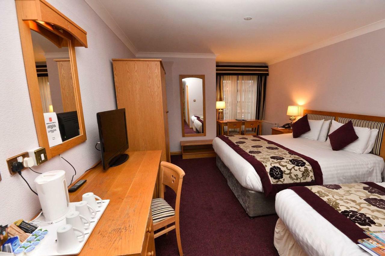 Clarion Collection Hotel Belfast Loughshore 卡瑞克福格斯 外观 照片