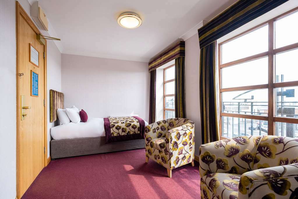 Clarion Collection Hotel Belfast Loughshore 卡瑞克福格斯 客房 照片